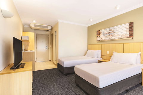 Travelodge Hotel Blacktown Sydney - Accommodation Southport 4