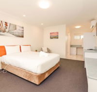 Bass  Flinders Motor Inn - Southport Accommodation