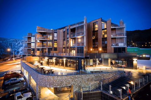 QT Falls Creek - Southport Accommodation 3