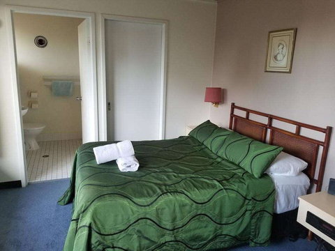 Raceways Motel - Accommodation Southport 5