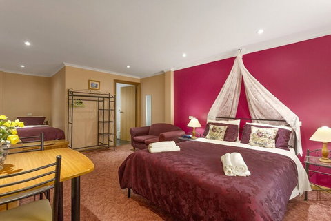 North East Rest Awhile Bed & Breakfast - Accommodation Southport 3