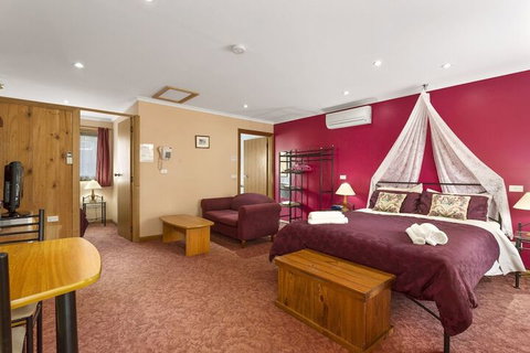 North East Rest Awhile Bed & Breakfast - Accommodation Southport 2