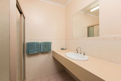 Wentworth Central Motor Inn - Southport Accommodation 6