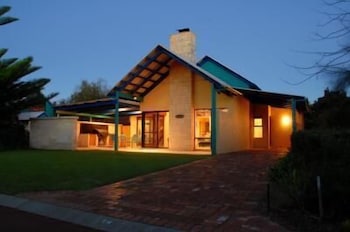 Dunsborough Beach Cottages - Accommodation Southport 4