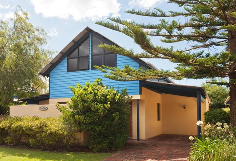 Dunsborough Beach Cottages - Accommodation Southport 2