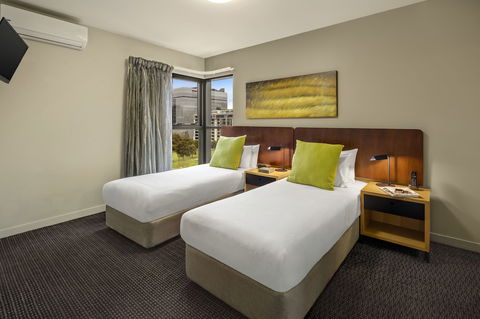 Quest Docklands - Southport Accommodation 3