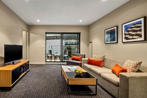 Quest Docklands - Southport Accommodation 4