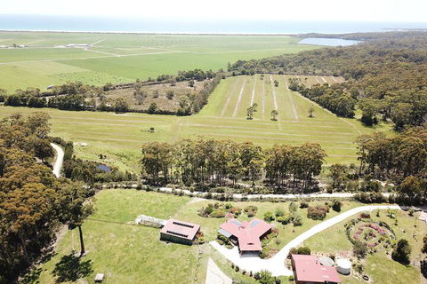 Eagles Roost Farmstay B & B - Southport Accommodation 1