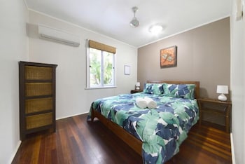 Airlie Getaway - Views - Accommodation Southport 2