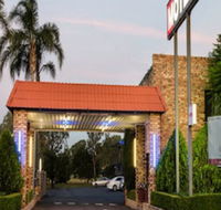 Centre Point Mid City Motor Inn - Southport Accommodation