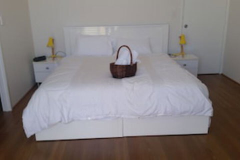 Wyatt Retreat - Accommodation Southport 0