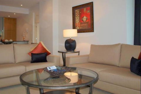 Docklands Prestige Apartments - Southport Accommodation 3