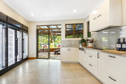 Aquila Retreat - Accommodation Southport 5