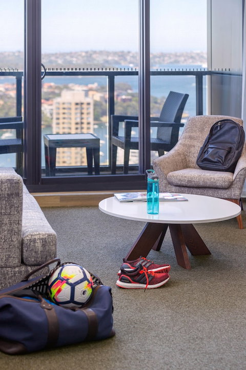 Meriton Suites North Sydney - Accommodation Southport 6