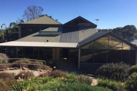 McLaren Vale Backpackers - Southport Accommodation 0