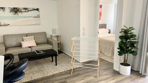 Aruba Surf Resort - Accommodation Southport 0