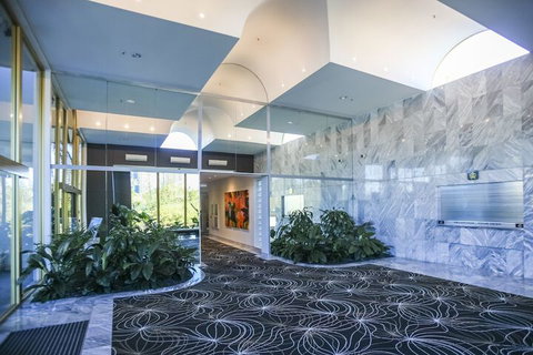 Gold Coast Amor'e Luxury Sub Penthouse - Accommodation Southport 3