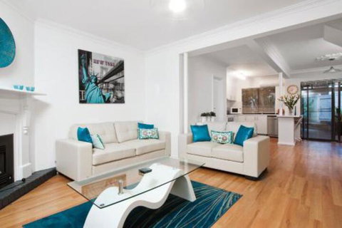 Bedford Terrace 3 - Accommodation Southport 4