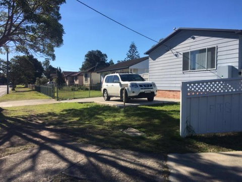 Mystic Blue & Green Meadow - Accommodation Southport 2