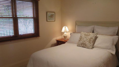 Magnolia Cottage - Accommodation Southport 4