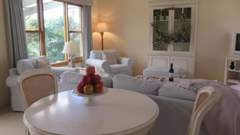 Magnolia Cottage - Accommodation Southport 5