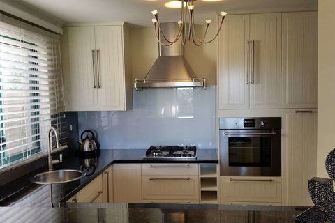 Joondalup Golf Retreat - Accommodation Southport 7