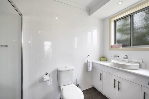 Megan Court Apartments - Accommodation Southport 1