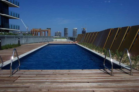 AKOM AT Docklands - Accommodation Southport 3