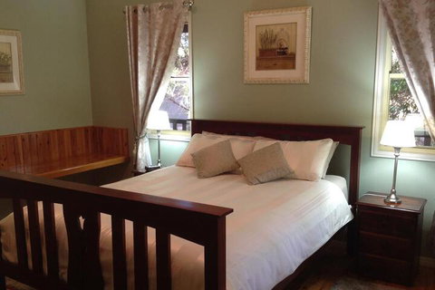 Maleny Country Cottages - Accommodation Southport 4