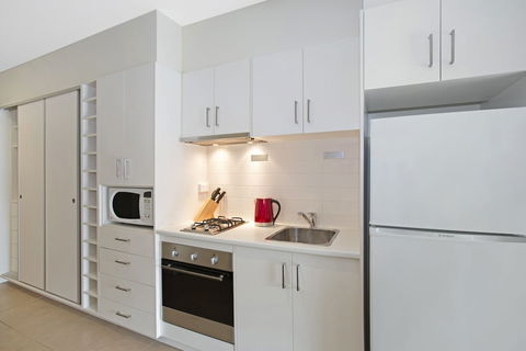Astra Apartments Glen Waverley At VIQI - Southport Accommodation 6