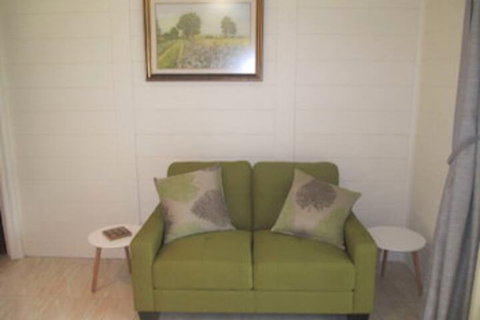 All About Me B & B - Accommodation Southport 2