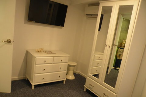 The Anchorage - Accommodation Southport 1