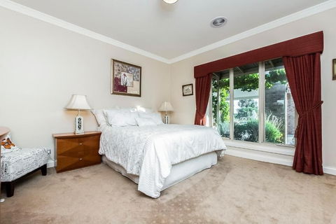 La Bella Vita - Southport Accommodation 1