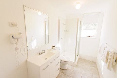 Audrey Wilkinson Vineyard - Accommodation Southport 5