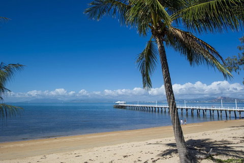 Picnic Bay Apartments Unit 4 - Accommodation Southport 1