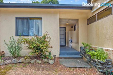 Green Views - Accommodation Southport 7