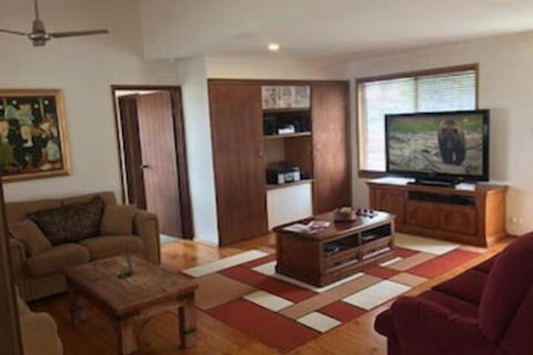 Casa Colombia - Southport Accommodation 2