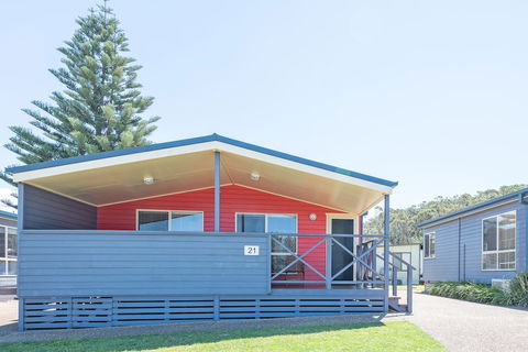 Holiday Haven Lake Tabourie - Southport Accommodation 3