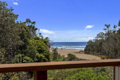 Del Boca Vista 4 Bedroom House - Southport Accommodation 2