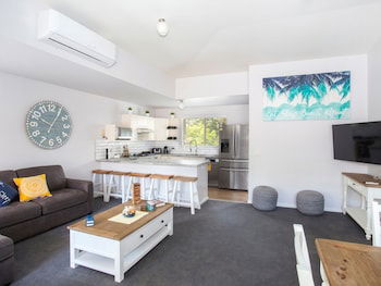 Fairway Haven Getaway - Southport Accommodation 2