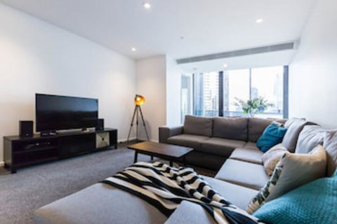 SONYA, 2BDR Southbank Apartment - Accommodation Southport 0