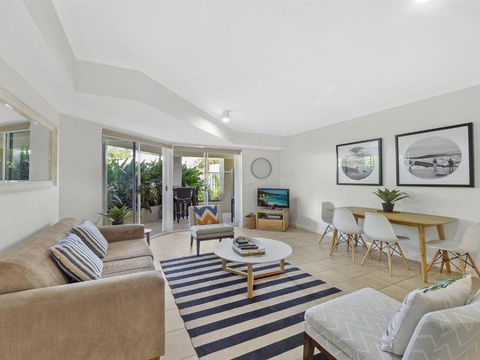 Poolside At Iluka Resort Apartments - Southport Accommodation 5