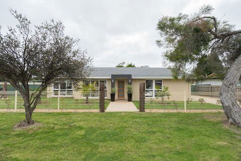Xanadu Shores - Southport Accommodation 1