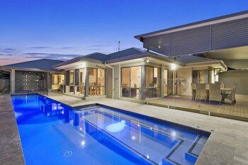 Pottsville Beach Holiday Home - Southport Accommodation 0