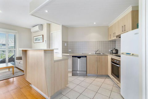 RESORT On The BEACH 6126 27 - Southport Accommodation 3