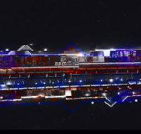 Marina View Chalets - Southport Accommodation