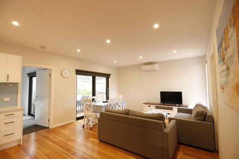 Apollo Bay Seal Apartments - Accommodation Southport 5