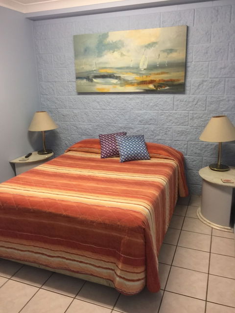 Westside Tavern And Motel - Southport Accommodation 0
