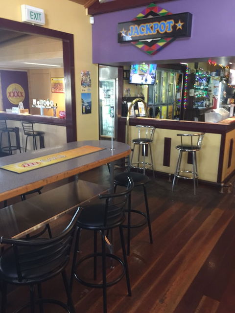 Westside Tavern And Motel - Southport Accommodation 3