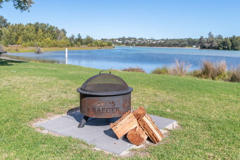 Holiday Haven Burrill Lake - Southport Accommodation 4